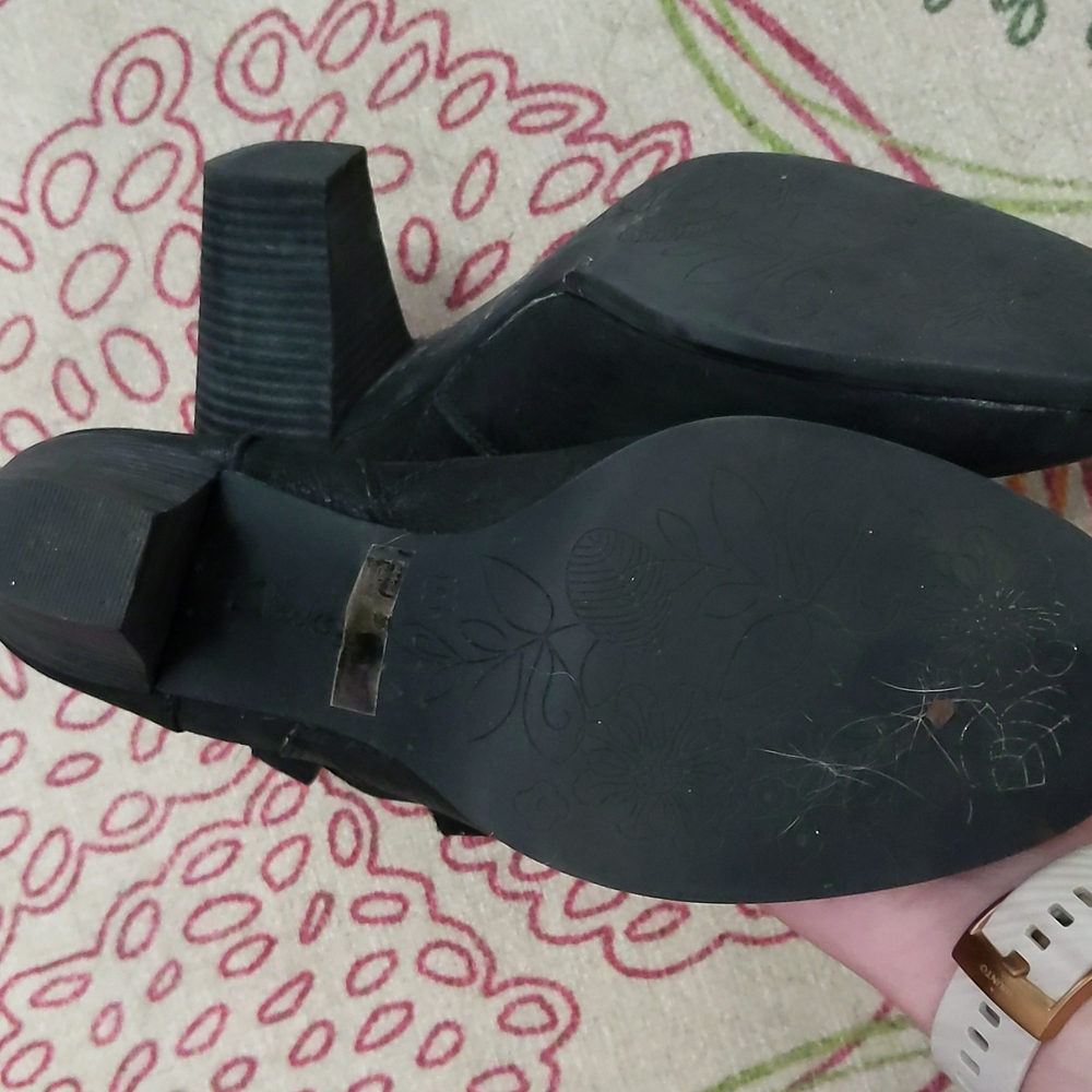 EUC Clarks by Indigo Heath Harrier Ankle Boots - Picture 4 of 6